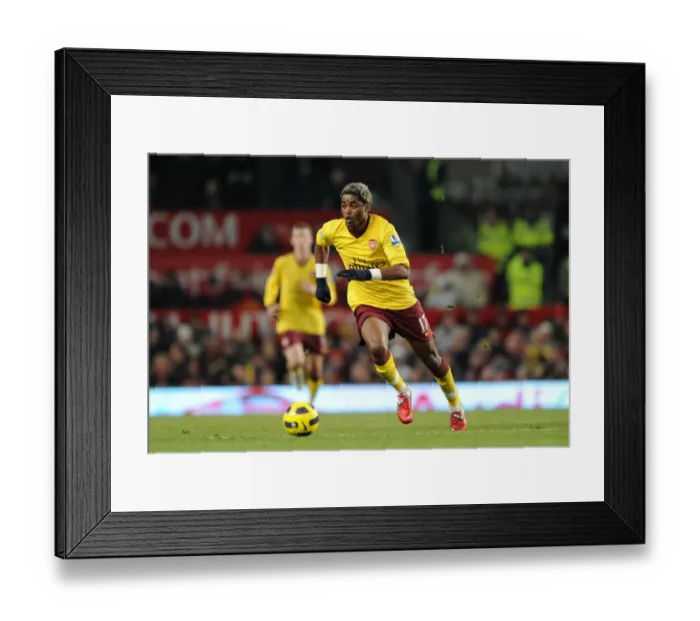 Framed Print : Alex Song's Victory: Manchester United 1-0 Arsenal, Barclays Premier League (2010-11)