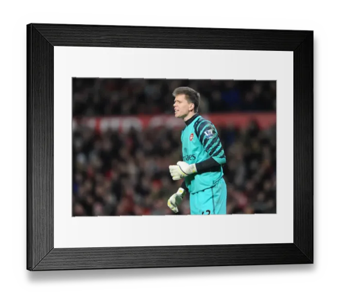 Framed Print : Wojciech Szczesny's Heroic Performance: Arsenal's 1-0 Victory Over Manchester United in the Premier League, 2010-11 Framed Print : Wojciech Szczesny's Heroic Performance: Arsenal's 1-0 Victory Over Manchester United in the Premier League, 2010-11