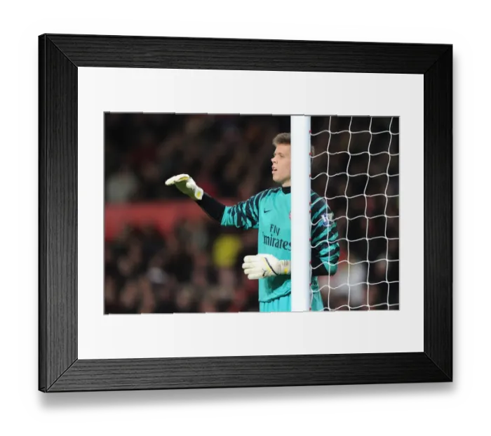 Framed Print : Wojciech Szczesny's Heroic Save: Manchester United 1-0 Arsenal, Premier League 2010-11 Framed Print : Wojciech Szczesny's Heroic Save: Manchester United 1-0 Arsenal, Premier League 2010-11