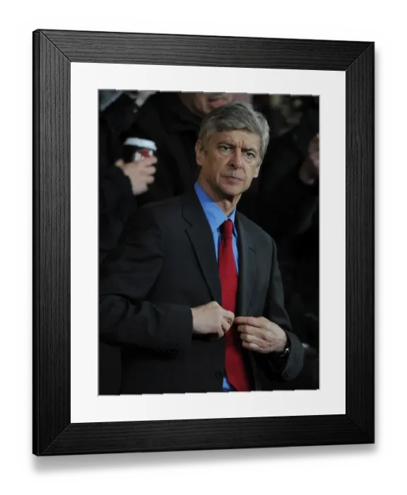 Framed Print : Arsenal manager Arsene Wenger. Manchester United 1: 0 Arsenal, Barclays Premier League Framed Print : Arsenal manager Arsene Wenger. Manchester United 1: 0 Arsenal, Barclays Premier League