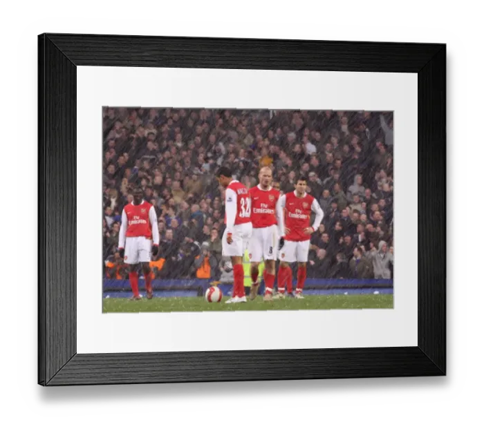 Framed Print : Freddie Ljungberg, Cesc Fabregas and Theo Walcott (Arsenal) Framed Print : Freddie Ljungberg, Cesc Fabregas and Theo Walcott (Arsenal)