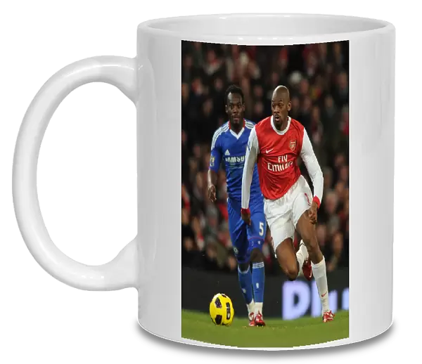 Abou Diaby (Arsenal) Michael Essien (Chelsea). Arsenal 3: 1 Chelsea. Barclays Premier League