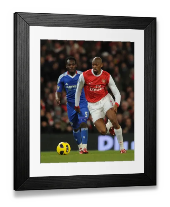 Framed Print : Abou Diaby (Arsenal) Michael Essien (Chelsea). Arsenal 3: 1 Chelsea. Barclays Premier League