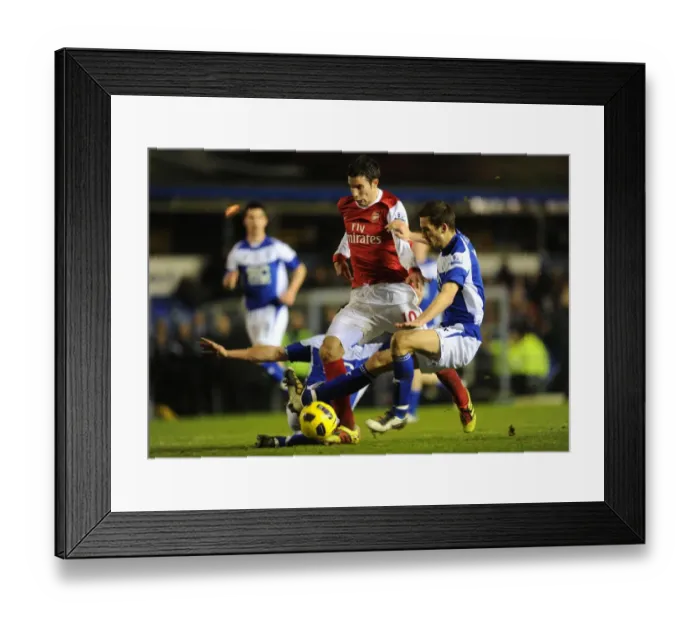 Framed Print : Robin van Persie (Arsenal) Roger Johnson and Scott Dann (Birmingham). Birmingham City 0
