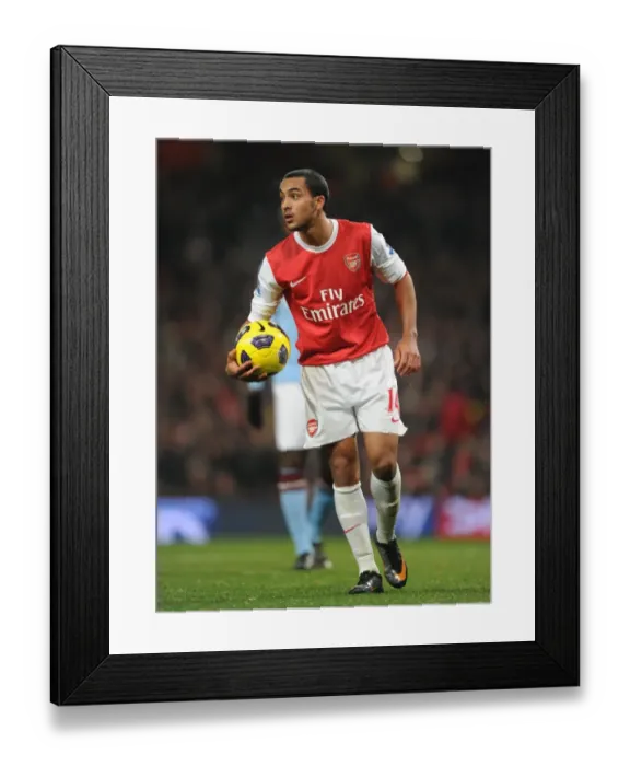 Framed Print : Theo Walcott (Arsenal). Arsenal 0: 0 Manchester City, Barclays Premier League Framed Print : Theo Walcott (Arsenal). Arsenal 0: 0 Manchester City, Barclays Premier League
