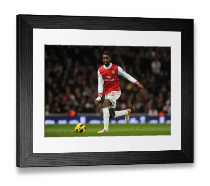 Framed Print : Johan Djourou (Arsenal). Arsenal 0: 0 Manchester City. Barclays Premier League Framed Print : Johan Djourou (Arsenal). Arsenal 0: 0 Manchester City. Barclays Premier League