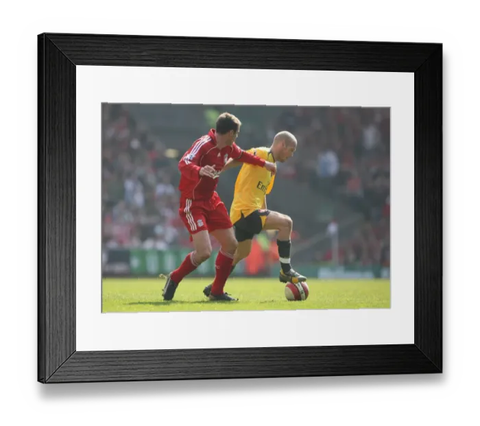 Framed Print : Freddie Ljungberg (Arsenal) Jamie Carragher (Liverpool) Framed Print : Freddie Ljungberg (Arsenal) Jamie Carragher (Liverpool)