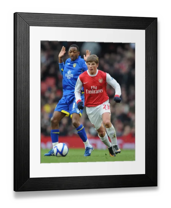 Framed Print : Andrey Arshavin (Arsenal) Sanchez Watt (Leeds). Arsenal 1: 1 Leeds United Framed Print : Andrey Arshavin (Arsenal) Sanchez Watt (Leeds). Arsenal 1: 1 Leeds United