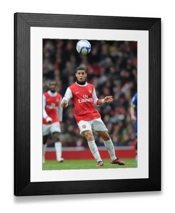 Framed Print : Denilson (Arsenal). Arsenal 1: 1 Leeds United, FA Cup 3rd Round, Emirates Stadium