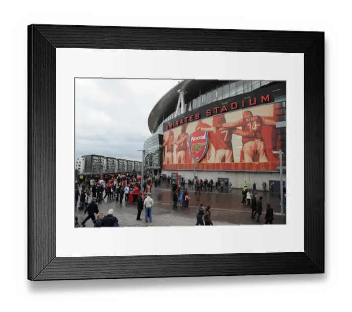 Framed Print : Arsenal vs Leeds United: FA Cup 3rd Round Battle at Emirates Stadium (1:1) Framed Print : Arsenal vs Leeds United: FA Cup 3rd Round Battle at Emirates Stadium (1:1)