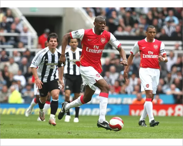 Abu Diaby (Arsenal) Newcastle United 0: 0 Arsenal