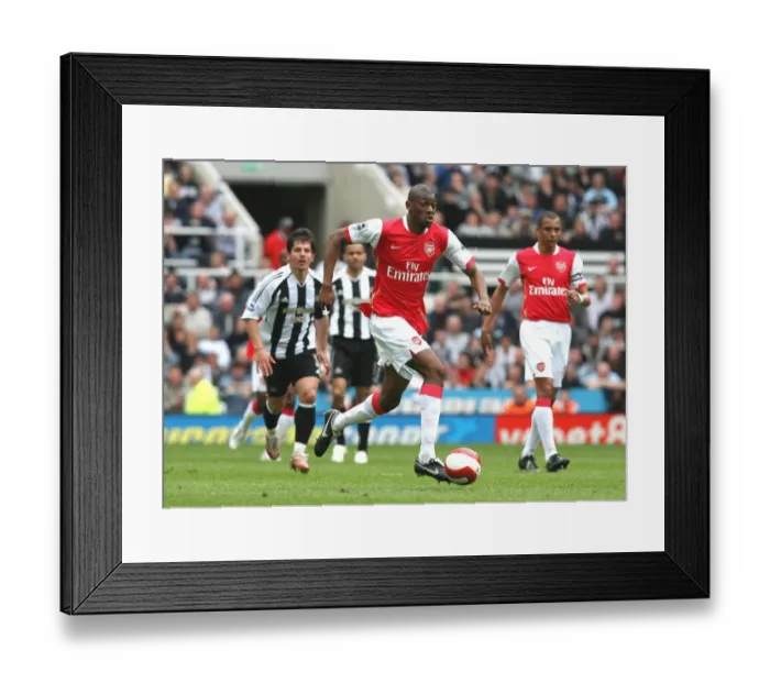 Framed Print : Abu Diaby (Arsenal) Newcastle United 0: 0 Arsenal