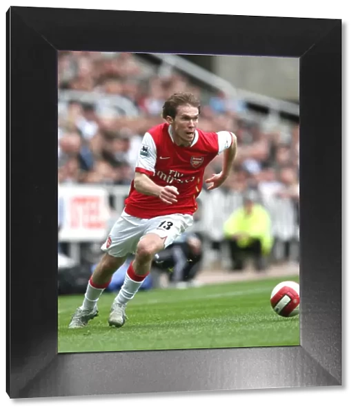 Alex Hleb in Action: Arsenal's Unbeaten Stalemate at Newcastle United, FA Premiership 2007