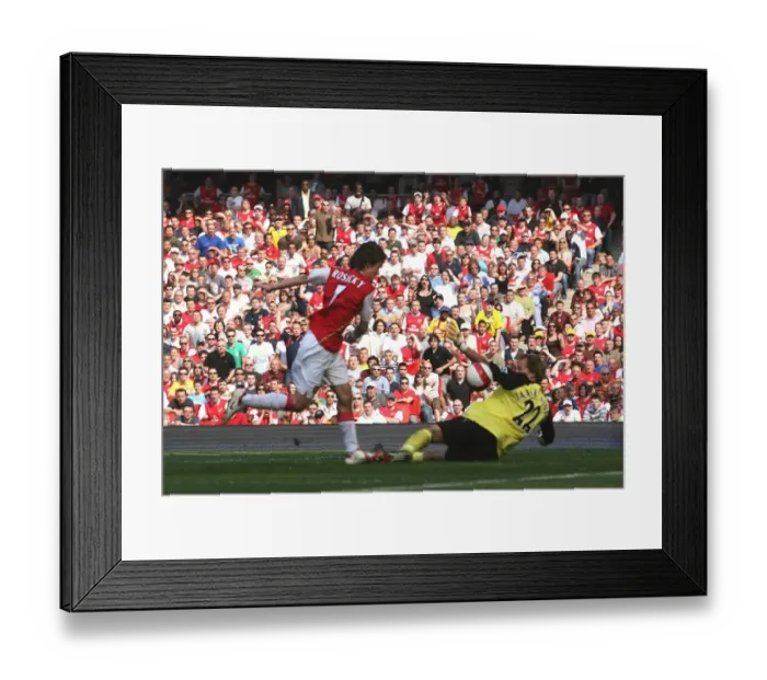 Framed Print : Tomas Rosicky shoots past Jussi Jskelainen to score the 1st Arsenal goal Framed Print : Tomas Rosicky shoots past Jussi Jskelainen to score the 1st Arsenal goal