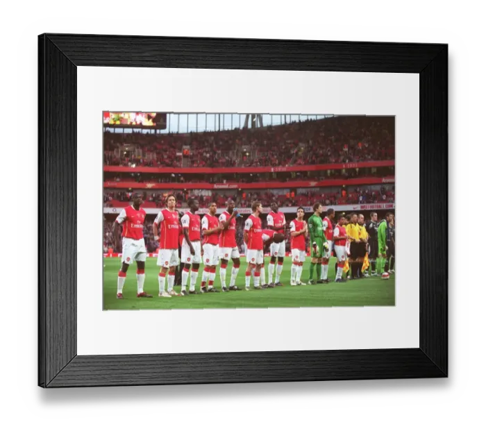 Framed Print : The Arsenal team line up before the match