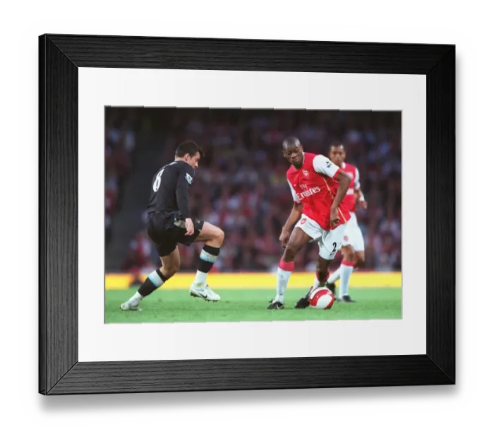 Framed Print : Arsenal's Abou Diaby and Joey Barton Clash in Intense FA Premiership Rivalry: Arsenal 3-1 Manchester City, Emirates Stadium, 17 / 4 / 07 Framed Print : Arsenal's Abou Diaby and Joey Barton Clash in Intense FA Premiership Rivalry: Arsenal 3-1 Manchester City, Emirates Stadium, 17 / 4 / 07