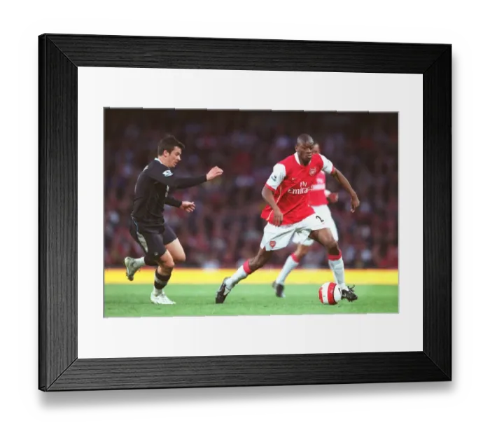 Framed Print : Abou Diaby (Arsenal) Joey Barton (Man City) Framed Print : Abou Diaby (Arsenal) Joey Barton (Man City)