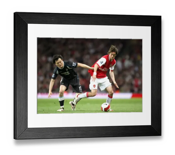 Framed Print : Tomas Rosicky (Arsenal) Sun Jihai (Man City) Framed Print : Tomas Rosicky (Arsenal) Sun Jihai (Man City)