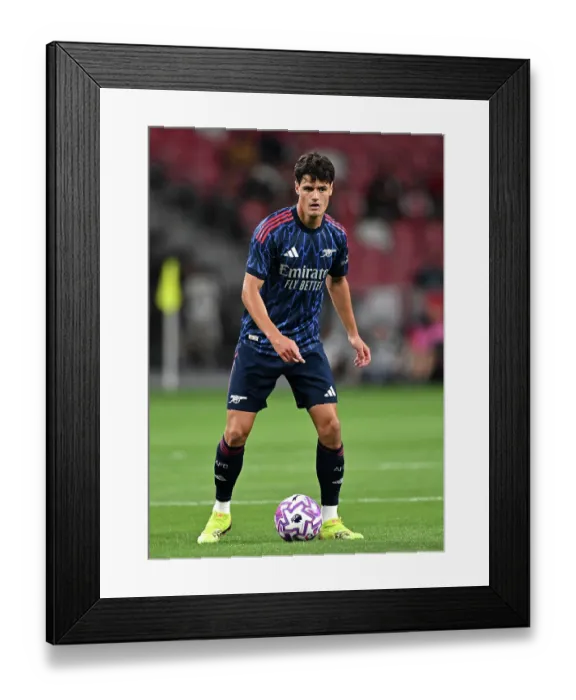 Framed Print : Arsenal FC v AC Milan: Pre-Season Friendly Framed Print : Arsenal FC v AC Milan: Pre-Season Friendly
