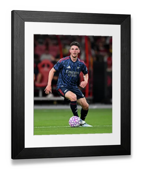 Framed Print : Arsenal FC v AC Milan: Pre-Season Friendly