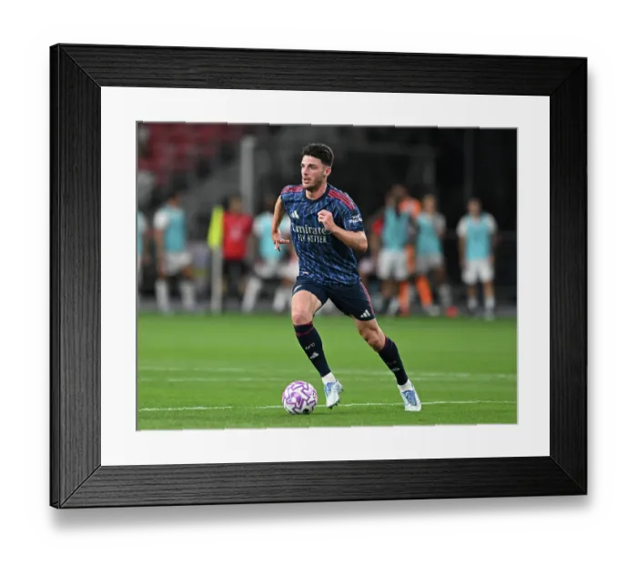 Framed Print : Arsenal FC v AC Milan: Pre-Season Friendly