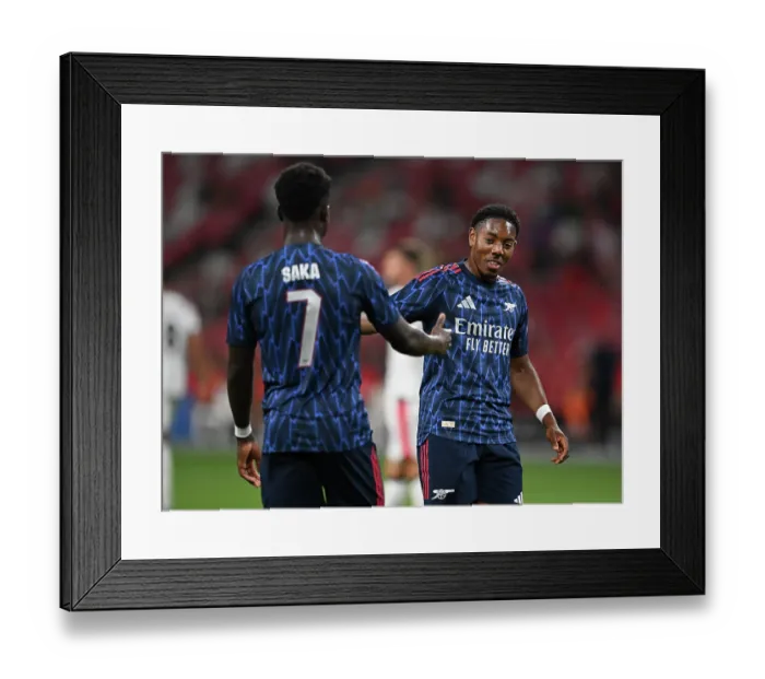 Framed Print : Arsenal FC v AC Milan: Pre-Season Friendly Framed Print : Arsenal FC v AC Milan: Pre-Season Friendly