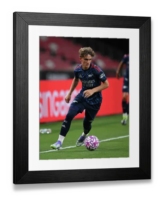 Framed Print : Arsenal FC v AC Milan: Pre-Season Friendly