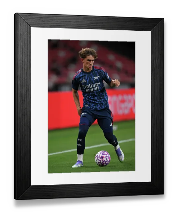 Framed Print : Arsenal FC v AC Milan: Pre-Season Friendly Framed Print : Arsenal FC v AC Milan: Pre-Season Friendly