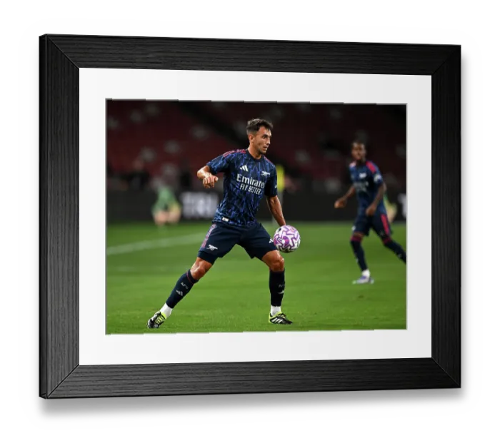 Framed Print : Arsenal FC v AC Milan: Pre-Season Friendly