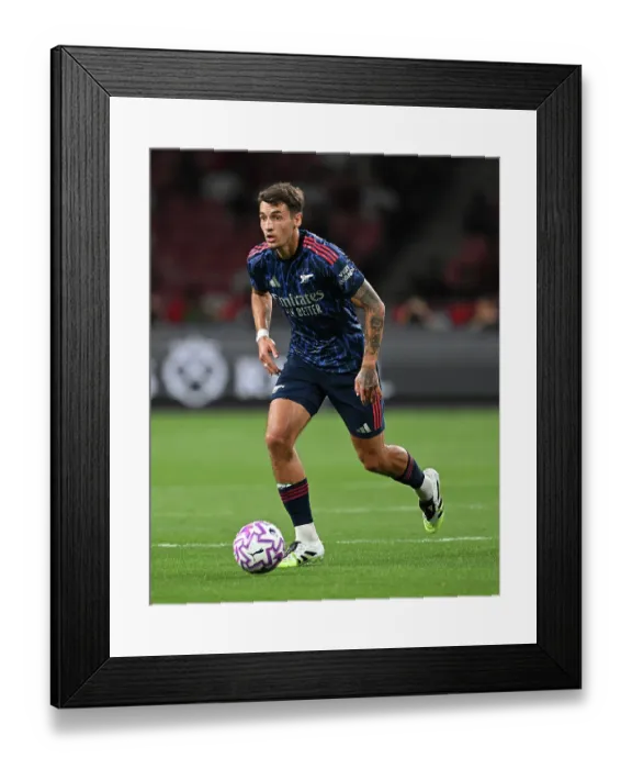 Framed Print : Arsenal FC v AC Milan: Pre-Season Friendly Framed Print : Arsenal FC v AC Milan: Pre-Season Friendly
