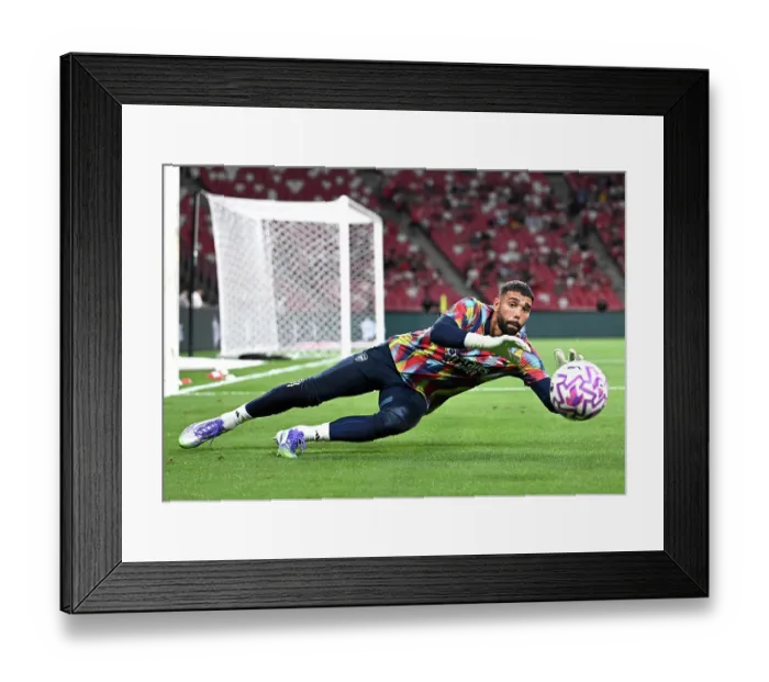 Framed Print : Arsenal FC v AC Milan: Pre-Season Friendly Framed Print : Arsenal FC v AC Milan: Pre-Season Friendly
