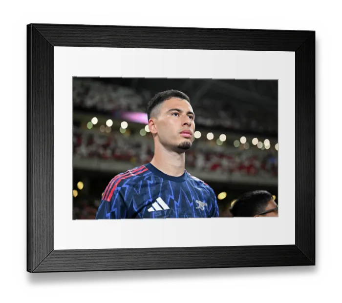 Framed Print : Arsenal FC v AC Milan: Pre-Season Friendly