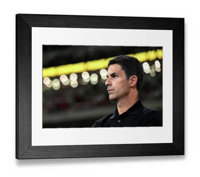 Framed Print : Arsenal FC v AC Milan: Pre-Season Friendly Framed Print : Arsenal FC v AC Milan: Pre-Season Friendly