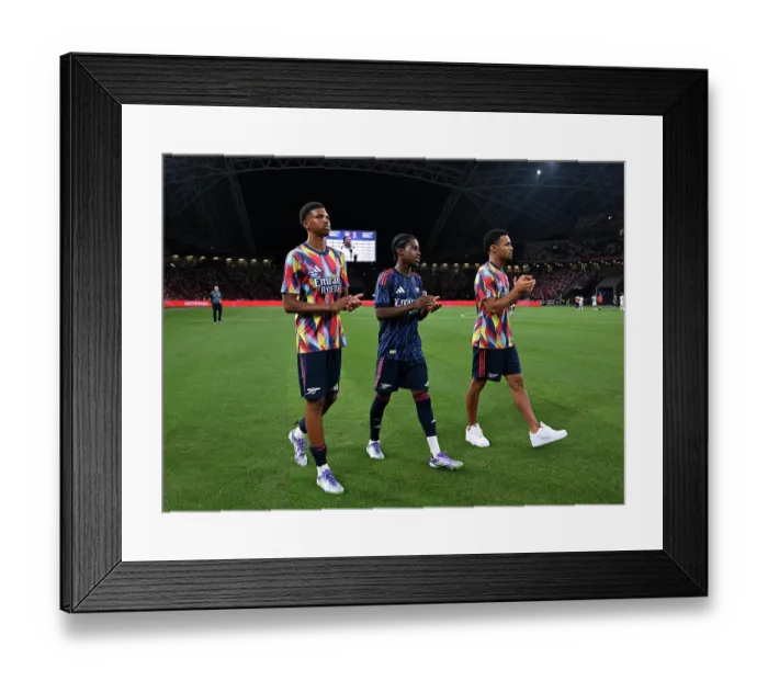 Framed Print : Arsenal FC v AC Milan: Pre-Season Friendly