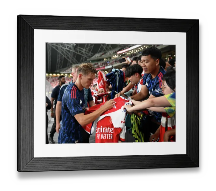 Framed Print : Arsenal v Newcastle: Pre-Season Friendly Framed Print : Arsenal v Newcastle: Pre-Season Friendly