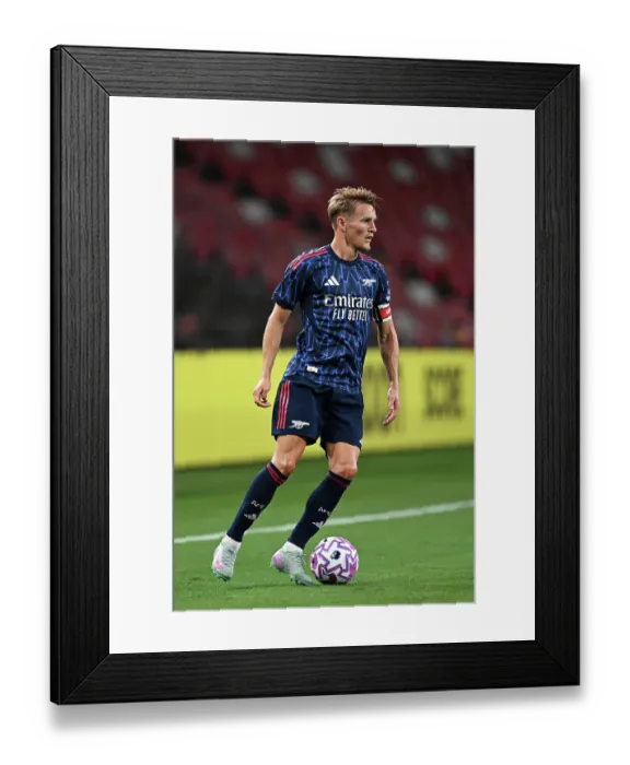 Framed Print : Arsenal v Newcastle: Pre-Season Friendly