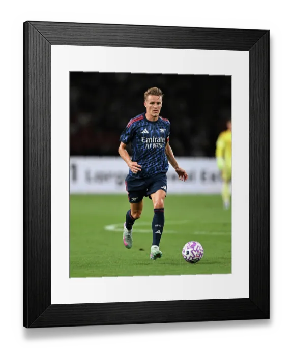 Framed Print : Arsenal v Newcastle: Pre-Season Friendly