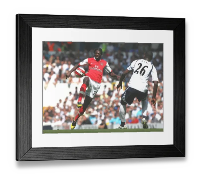Framed Print : Emmanuel Adebayor (Arsenal) Michael Dawson (Tottenham)
