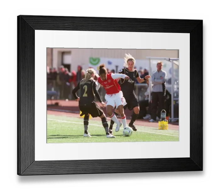 Framed Print : Rachel Yankey (Arsenal) Anna Paulson (Umea) Framed Print : Rachel Yankey (Arsenal) Anna Paulson (Umea)