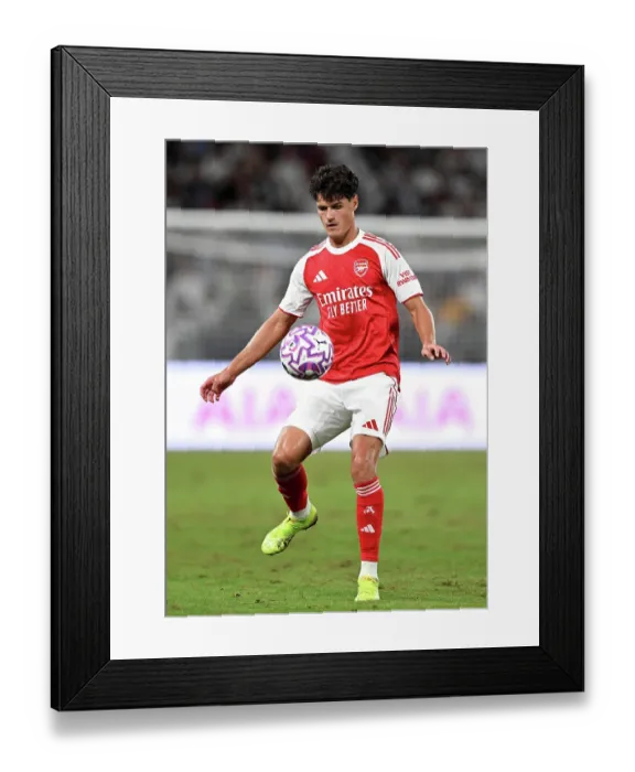 Framed Print : Arsenal v Tottenham Hotspur: Pre-Season Friendly Framed Print : Arsenal v Tottenham Hotspur: Pre-Season Friendly