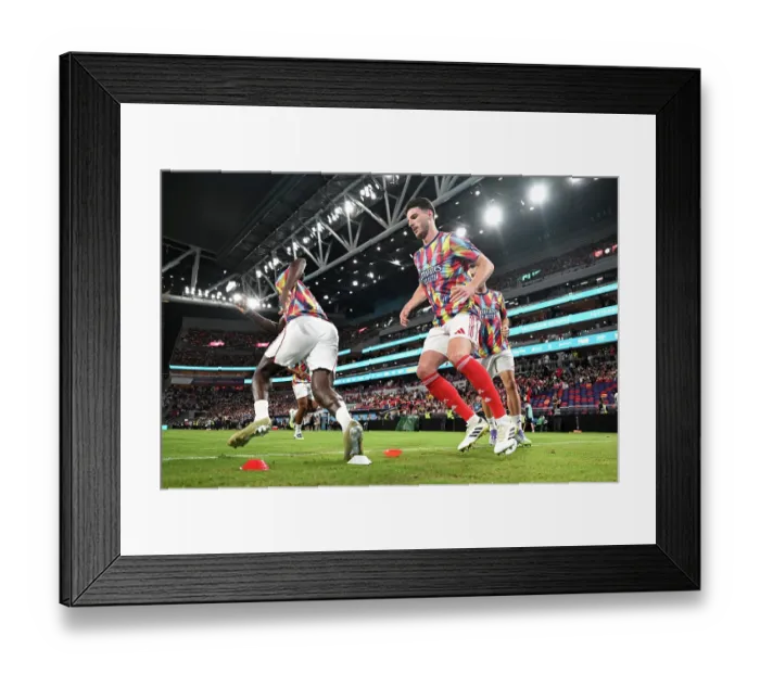 Framed Print : Arsenal v Tottenham Hotspur: Pre-Season Friendly Framed Print : Arsenal v Tottenham Hotspur: Pre-Season Friendly
