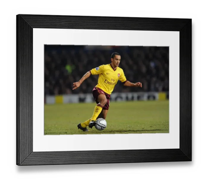 Framed Print : Theo Walcott (Arsenal). Ipswich Town 1: 0 Arsenal. Carling Cup Semi Final 1st Leg