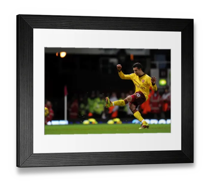 Framed Print : Robin van Persie scores his 2nd goal Arsenals 3rd from the penalty spot Framed Print : Robin van Persie scores his 2nd goal Arsenals 3rd from the penalty spot