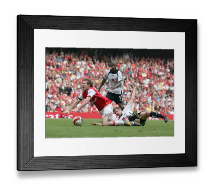 Framed Print : Alex Hleb (Arsenal) is fouled by Moritz Volz (Fulham) for the Arsenal penalty Framed Print : Alex Hleb (Arsenal) is fouled by Moritz Volz (Fulham) for the Arsenal penalty