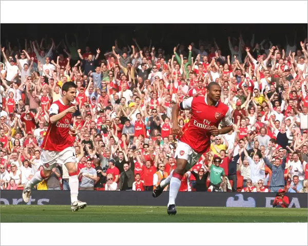 Julio Baptista's Thrilling Debut: Arsenal's 3-1 Win Over Fulham, April 2007