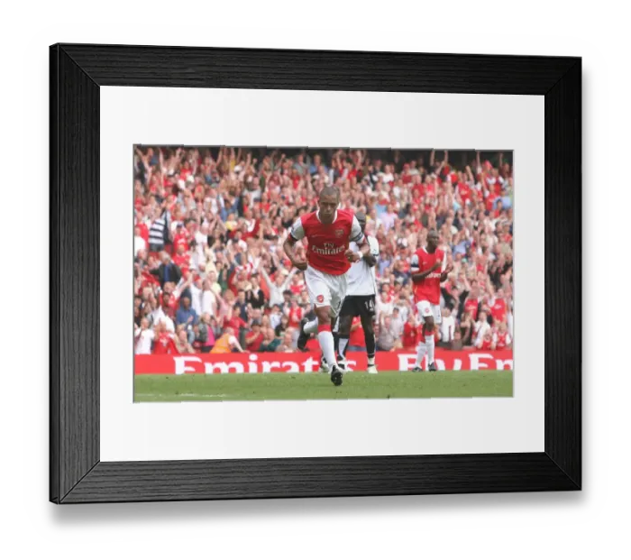 Framed Print : Gilberto's Game-Winning Goal: Arsenal 3-1 Fulham, Barclays Premiership, Emirates Stadium, London, 2007