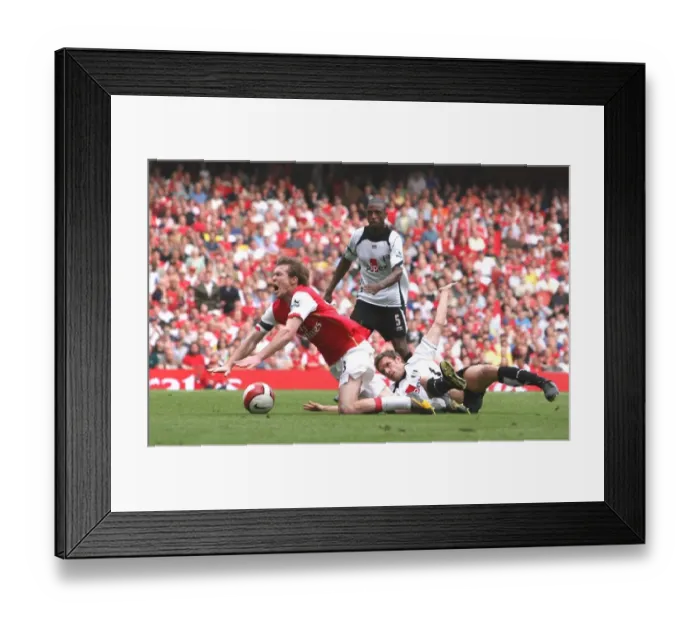 Framed Print : Alex Hleb Wins Penalty: Arsenal vs. Fulham, 3:1, Barclays Premiership, Emirians Stadium, London, 2007 Framed Print : Alex Hleb Wins Penalty: Arsenal vs. Fulham, 3:1, Barclays Premiership, Emirians Stadium, London, 2007