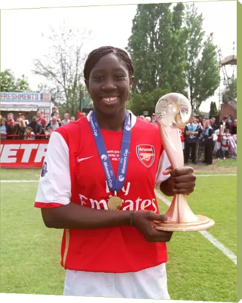 Anita Asante (Arsenal) with the European Trophy
