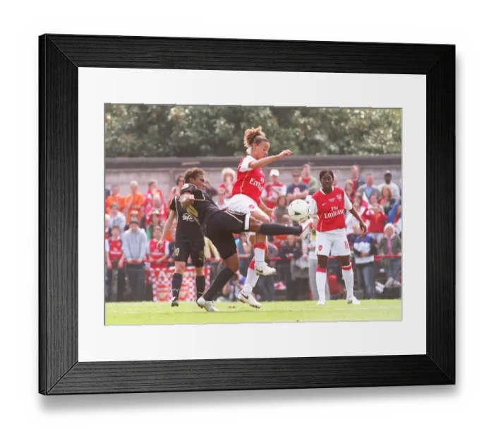 Framed Print : Lianne Sanderson (Arsenal) Elaine (Umea)