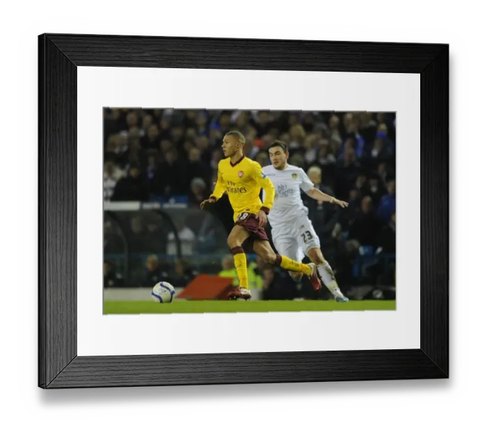 Framed Print : Kieran Gibbs (Arsenal) Robert Snodgrass (Leeds). Leeds United 1: 3 Arsenal